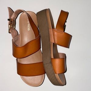 EXPRESS Brown Wedges